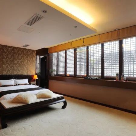 Xiaopangu Inn
