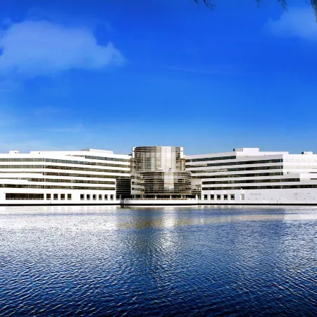Crystal Palace Hotel Отели рядом с достопримечательностью «Стадион Тяньцзиня»