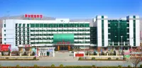 Pingliang Longdong Pearl Hotel (Gansu Medical College Donghu Park) Hotel di Pingliang