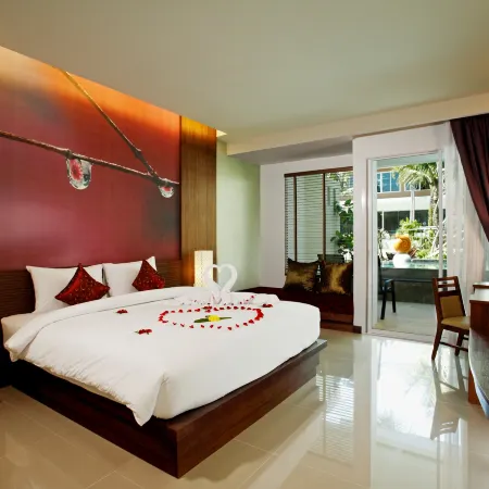 A2 Pool Resort, Phuket Town - scheduled shuttle to Phuket Old Town