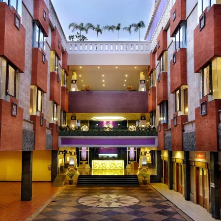 Famous Hotel Kuta