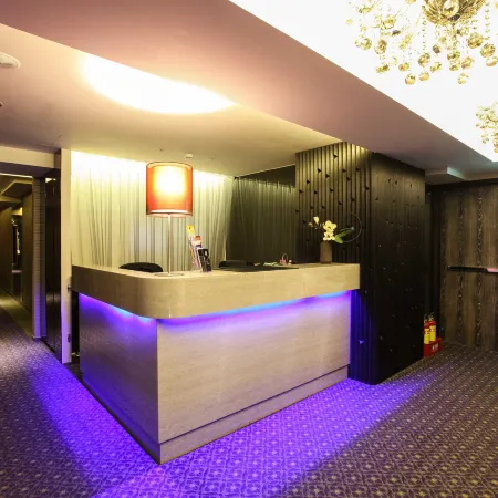 Beauty Hotels Taipei-Hotel Bnight｜Self Check-In Отели рядом с достопримечательностью «Ночной рынок «Шилинь»»