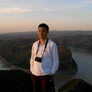 user-avatar