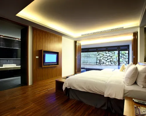 Go Ya Spring Resort Hotels near Guguan