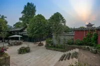 Blossom Hill Fairyland Hotels in Langzhong