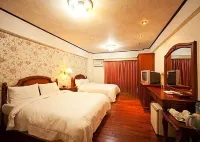 Champagne Hotel