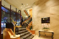 The Lees Hotel