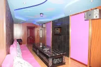 Weichang Mulan Culture Park Train Hotel - Bar