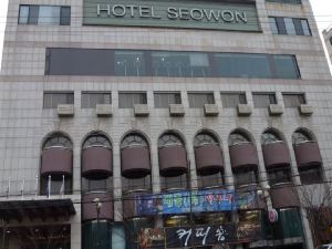 Ansan Seowon Tourist Hotel