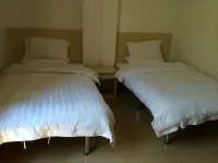 Zhanjiang Linqun Homestay Các khách sạn gần Maxie Ferry