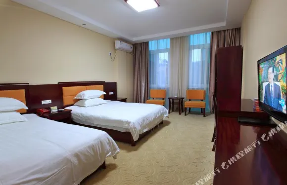 崇仁老伍商務賓館