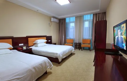 Chongren Laowu Business Hotel
