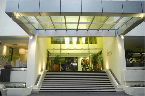 โรงแรมเดอะเจอไร อลอร์สตาร์