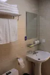 Ishuang Express Hotel