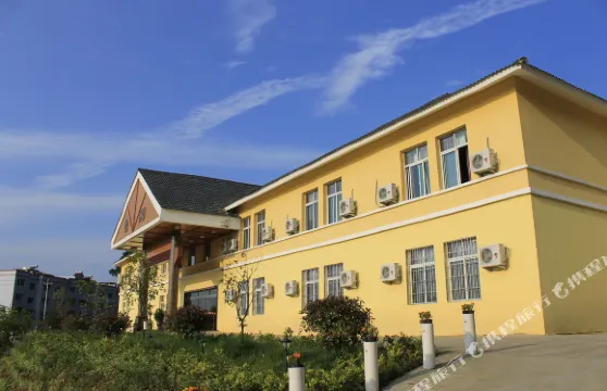 修文龍潤森林酒店