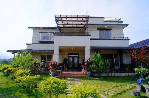 Leisure Hostel - Nhà nghỉ