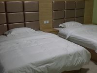 福州亿佰酒店公寓 - 豪华双床房