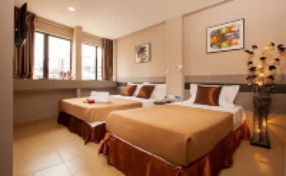 Leo Leisure Hotel @ Central Market Hotels near Permaisuri Lake Garden