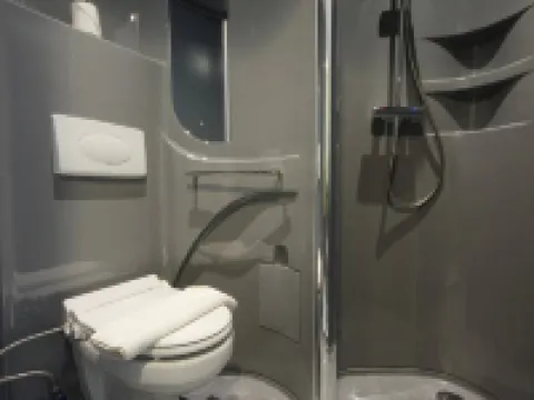 TreePark Hotel Jakarta Airport Hotéis em Tangerang City