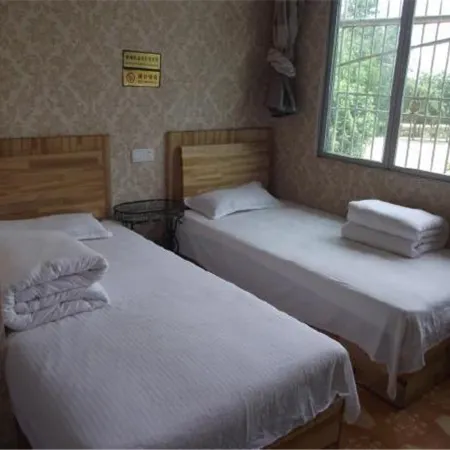 Suining Longyin Inn