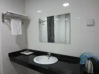 Huangmei Salt Hotel Các khách sạn ở Hoàng Mai