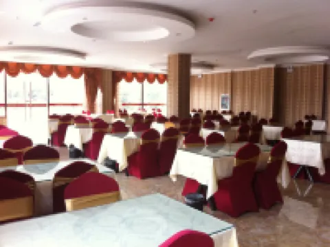 Noble Earl Inn (Linyi Luozhuang Tongda Road store)