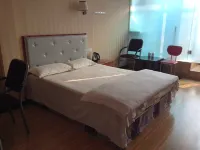 Yuechi Agricultural Machinery Business Hotel Hotels near Donghu Park