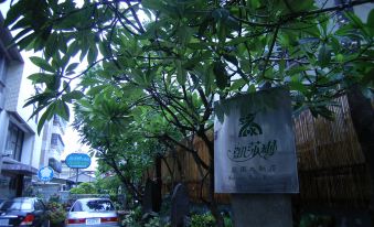 Katherine Plaza Hotel