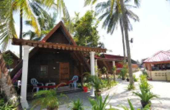Sandy Beach Resort by Casa Loma Hotels near Pantai Cenang