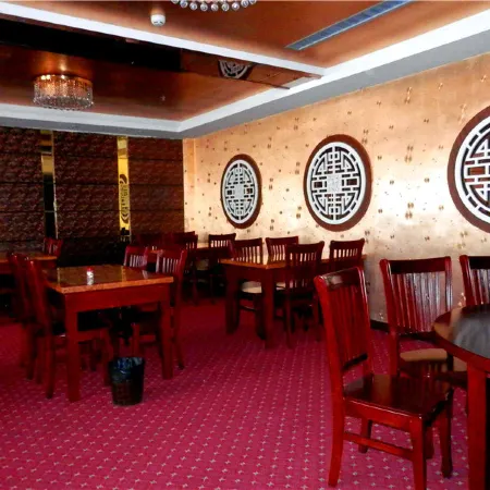 Sunshine Holiday Hotel