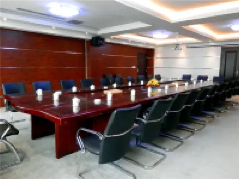 Sunshine Holiday Hotel