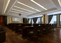 Golden Begonia Donggang Hotel Lincang
