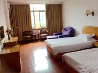 Xianju Hongda Hotel (Wuyue Plaza Branch of passenger transport center)