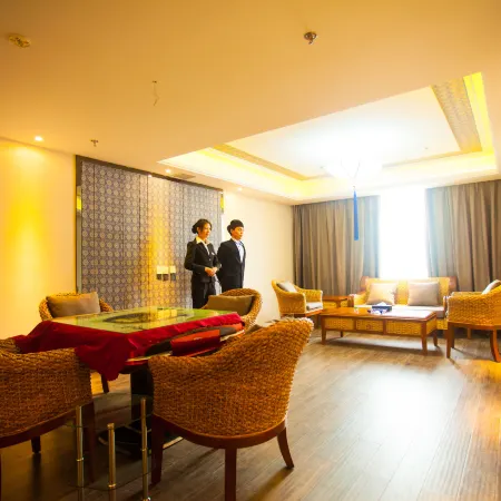 Rongting Holiday Inn Luoping