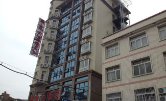 Qingzhen Dike Hotel (Yunling Middle Road Branch)