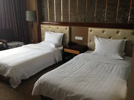 Chibi Telecom Times Hotel Отели рядом с достопримечательностью «Red Cliff Ancient Battlefield of The Three Kingdoms»