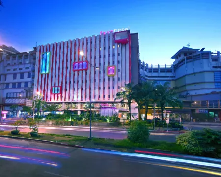 Favehotel PGC Cililitan Hotels in East Jakarta