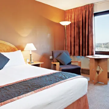 Copthorne Hotel Manchester Salford Quays Hotels near BBC Dock House