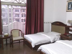 Dongxing Hongda Hotel