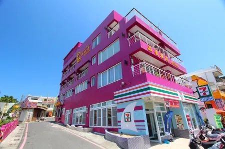 Pin Ciao Hotel Отели рядом с достопримечательностью «Sail Rock»