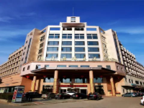 現代広場ホテル（銀泰城處州府城） 麗水のホテル