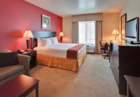 Holiday Inn Express & Suites Hollywood Walk of Fame Отели рядом с достопримечательностью «Холливуд хэритидж музеум»