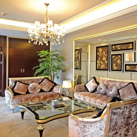 Risheng International Hotel