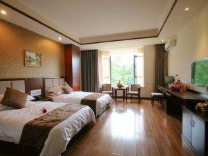 Yunfeng Holiday Hotel