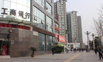 Changshou Xiangrongtian Business Hotel