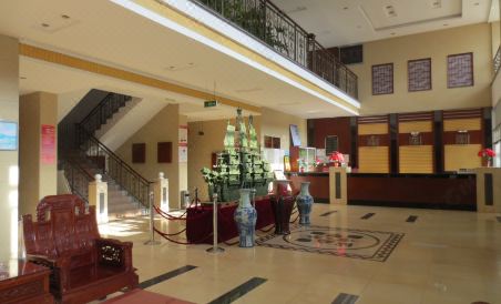 Linyi Huawei Xinyuan Hotel - Housity