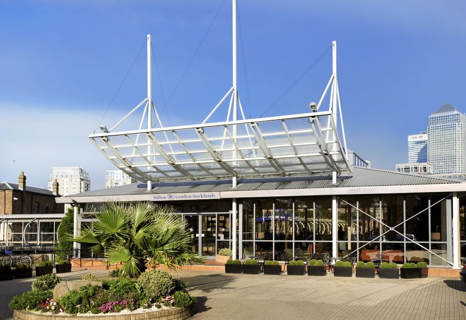 더블트리 도클랜즈 로비