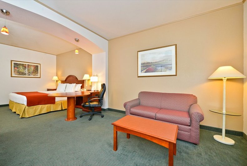 Holiday Inn Express Hotel & Suites Tacoma South - Lakewood, an Ihg Hotel