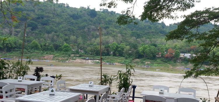 Mekong Riverside Restaurant
