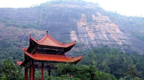 Doujiao Mountain Scenic Area (Qingshou Cliff)